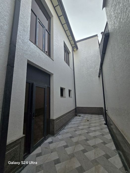 Срочно продаётся 2х-этажный дом