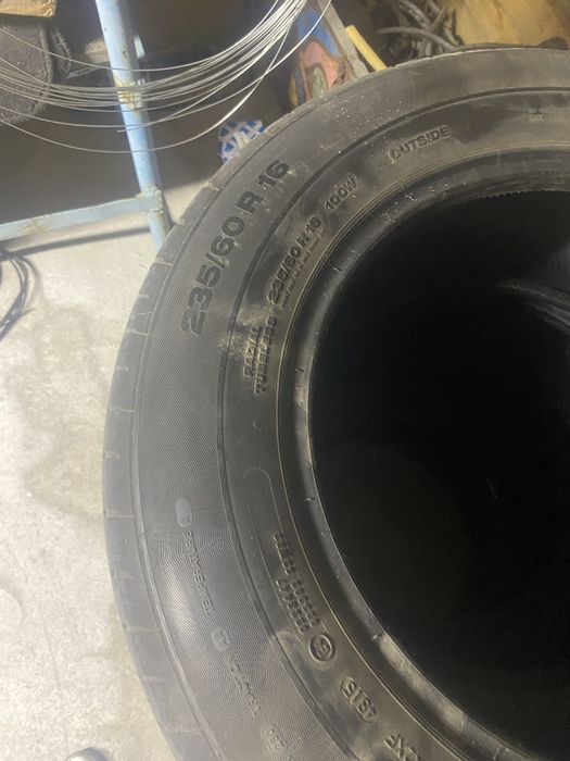 Continental 235/60 R16