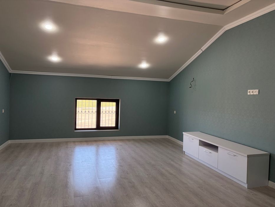 СРОЧНО 3х комнатная квартира (мансарда)