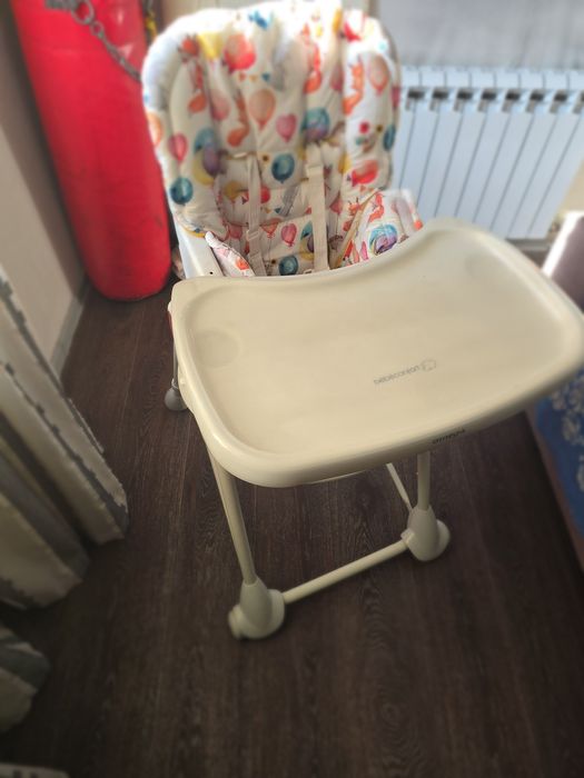 Детский столик для кормления