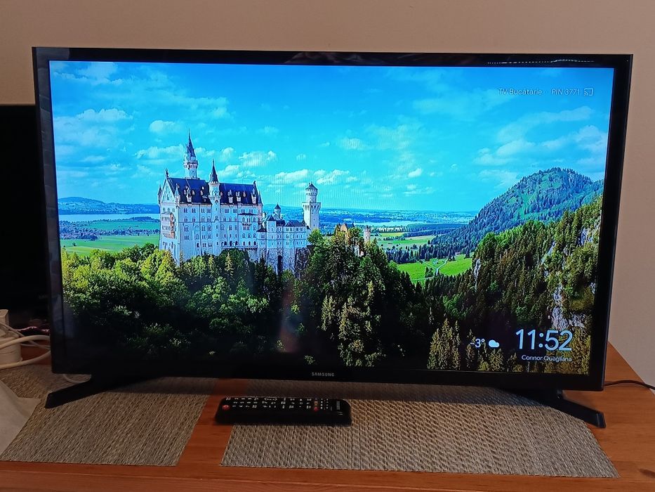 TV LED Samsung 32j4000, impecabil