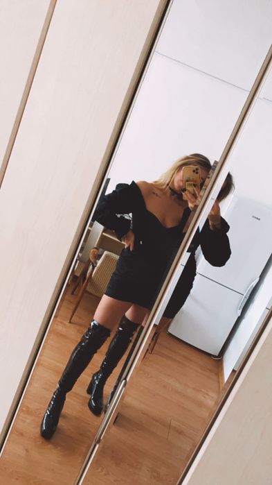 секси ботуши над коляното