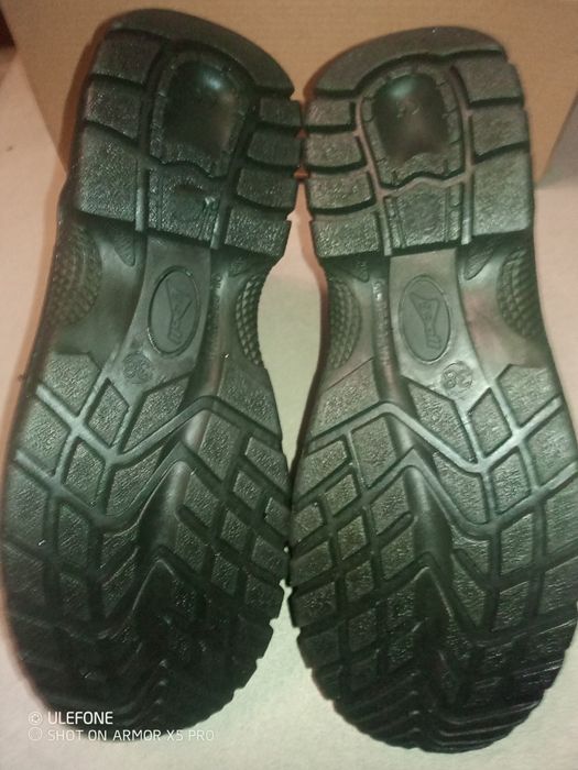 Работни обувки с метални бомветс   GODLLtm safety