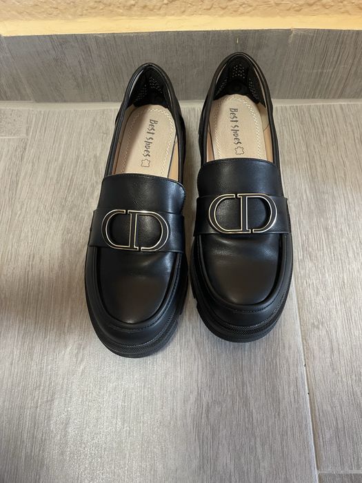 Дамски елегантни лоуфъри