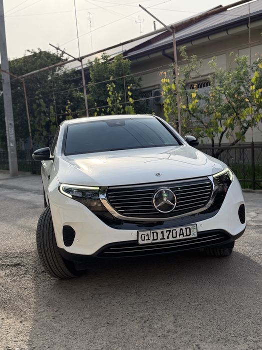 Arendaga mercedes eqc 400