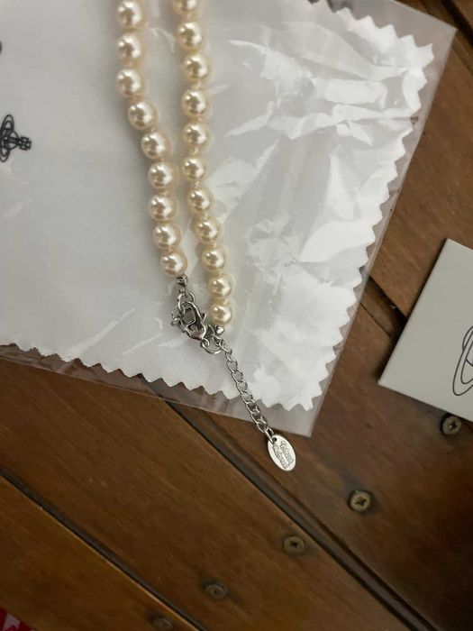 Colier Vivienne Westwood Mini Bas Relief