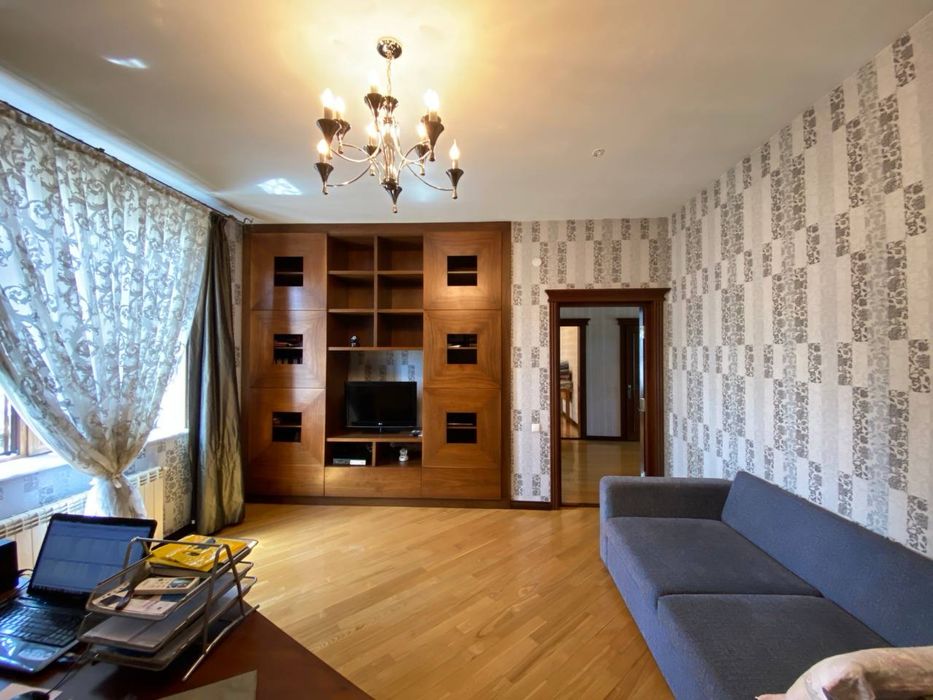 Срочно Евродом 460 м² участок 5 соток продается срочно на Кадышева