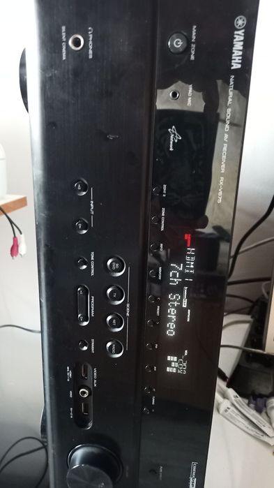 Ресивър Yamaha RX-V 675
