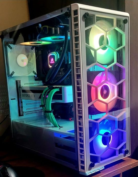 Vând unitate gaming RTX 3070 VISION,i7 10700