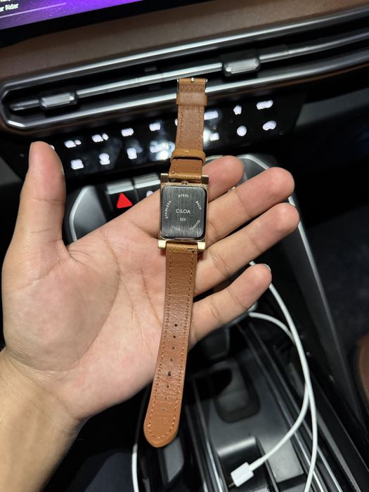 Срочно продам часы