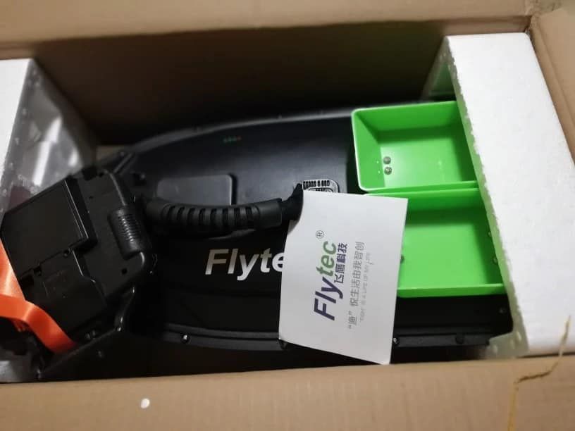 ПРОМОЦИЯ ОРИГИНАЛ Flytec лодка за захранка и разпъване