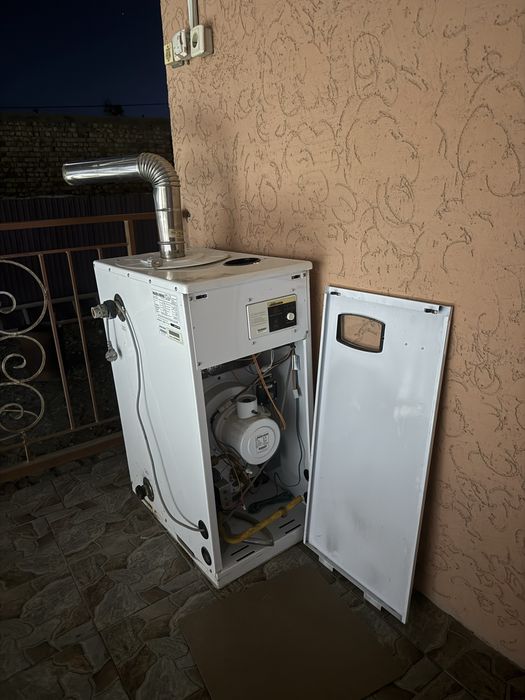 Котел Navien напольный на запчасти / донор