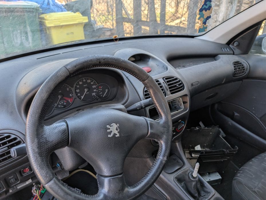 Dezmembrez Peugeot 206 1.6 16V TU5JP4 NFU 2001 manual 3 uși impecabil