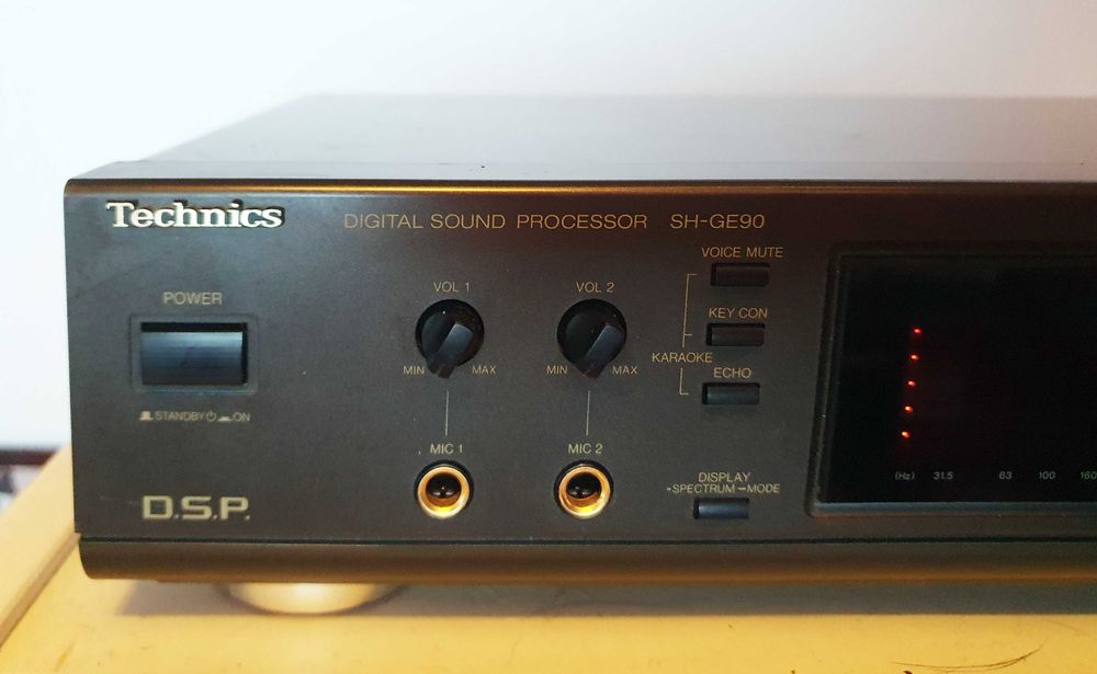Procesor digital de sunet Technics SH-GE90