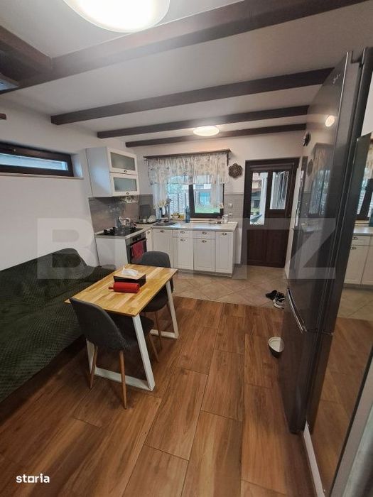 Vand 2 case la pret de una – 178.000 € (negociabil)