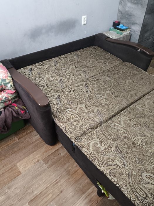 Диван раскладной.