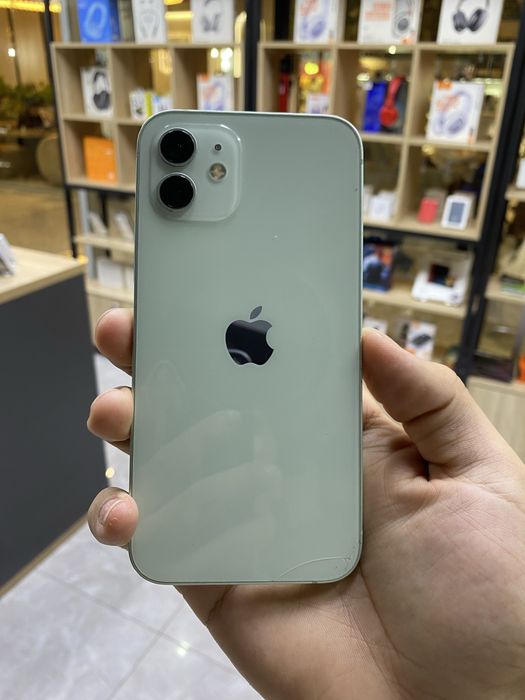 Iphone 12 128 гб акб 81%