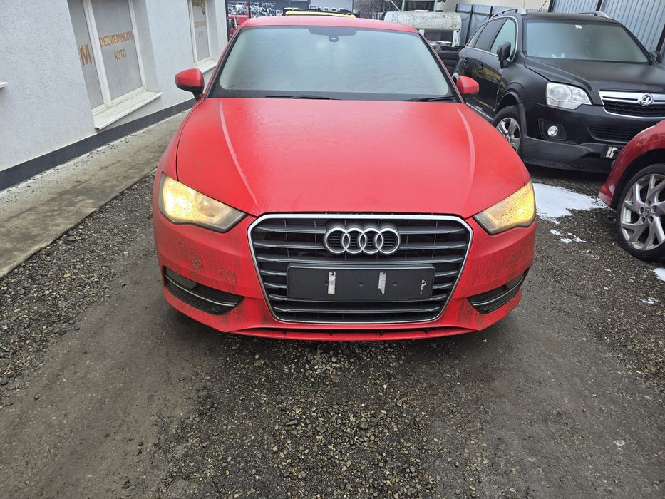 Dezmembrez Audi A3 8V hatchback 2.0 TDI cod CRB an 2015