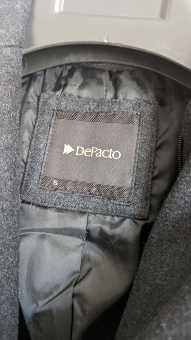 Пальто черного цвета