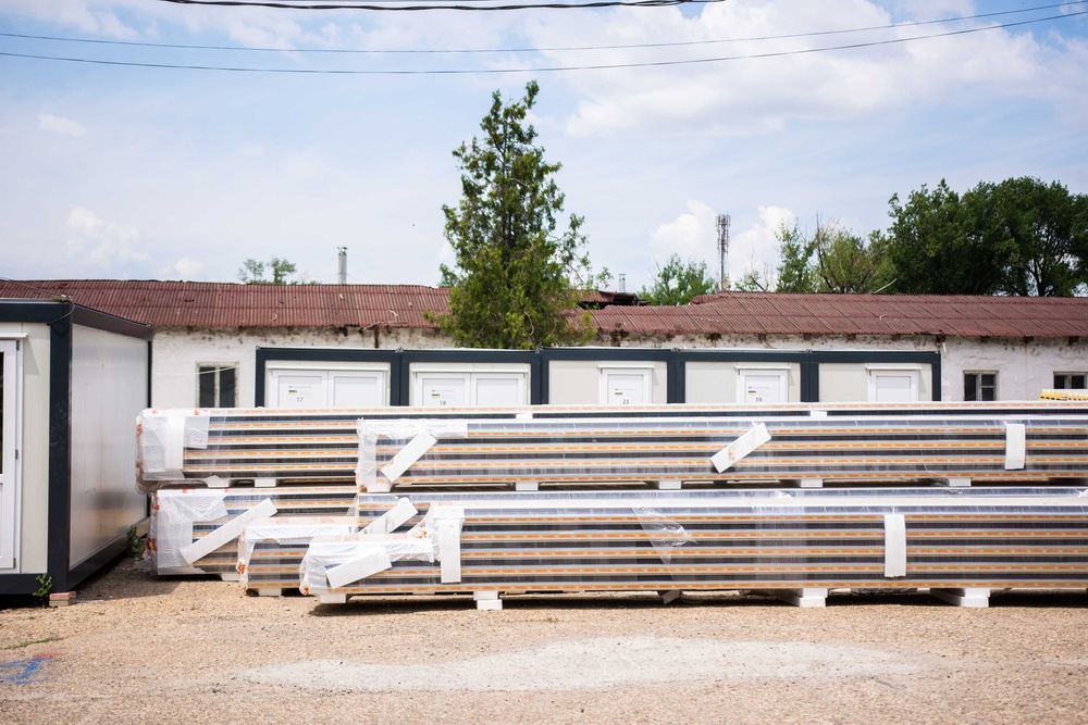 Panouri sandwich pentru pereti si acoperis