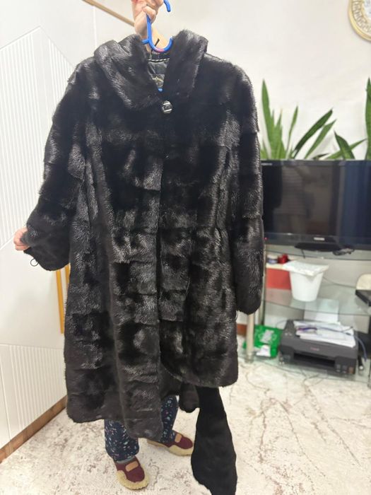 Норковая шуба в черном цвете