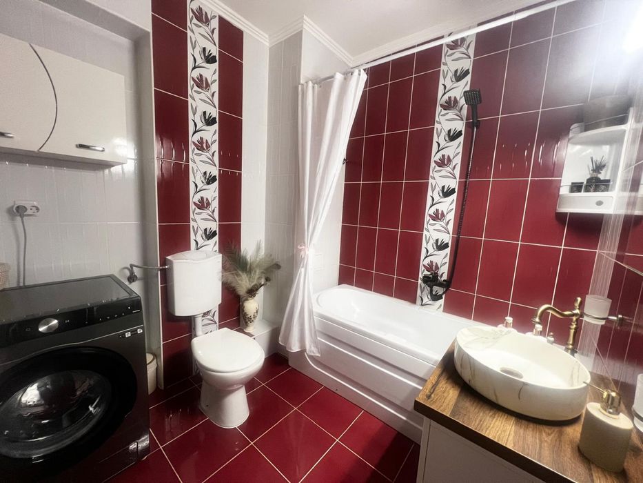 Apartament 3 camere,cartier Prima Nufarul