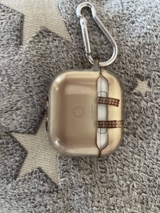 Продам AirPods 3