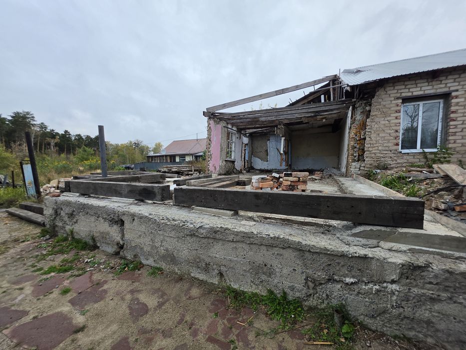 Продам участок с фундаментом