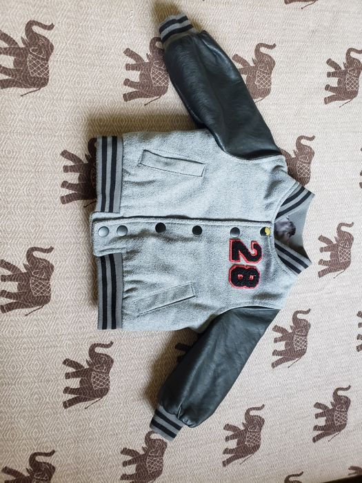 Лот на "Carter's" 9-12 мес.