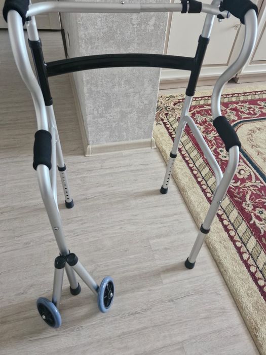 Ходунок дл взрослых