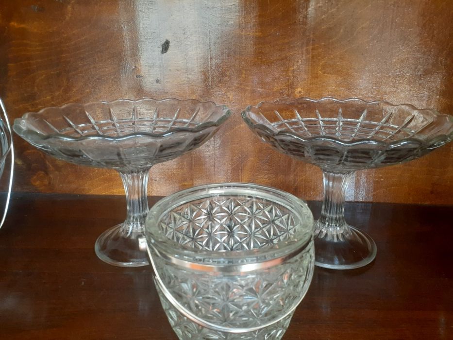 Продаётся вазы за все 140000