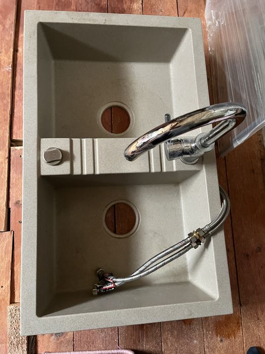 Vand chiuveta bucatarie + baterie Ferro 2 cuve