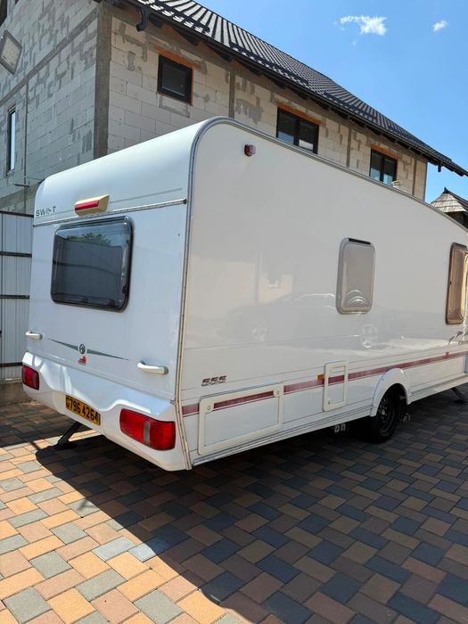 2004 swift charisma’