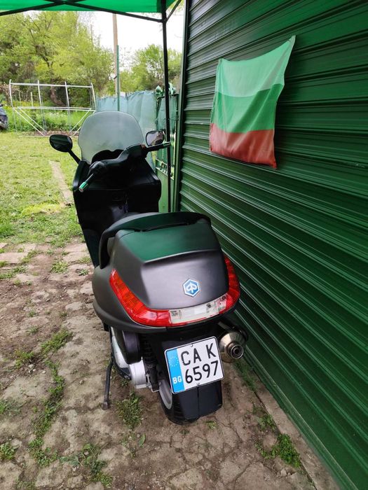 Пиаджо х 8 400 Piaggio X8 400