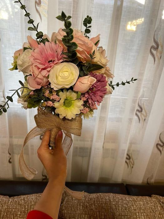 Realizez buchete si lumanari cununie