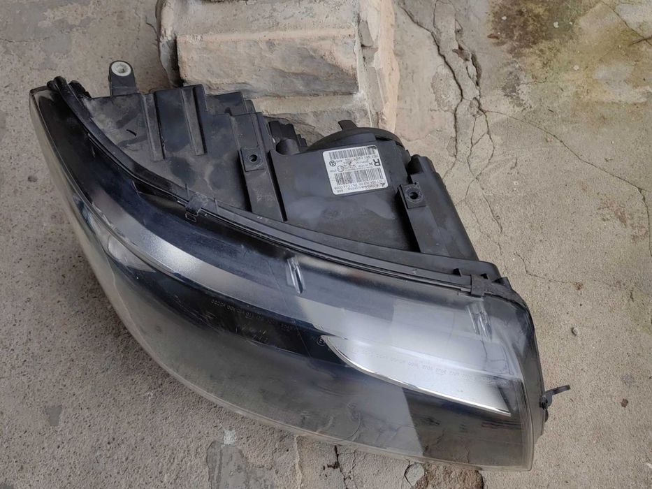 Фар VW Transporter T5 Face Cravelle Multivan десен / Фар Транспортер