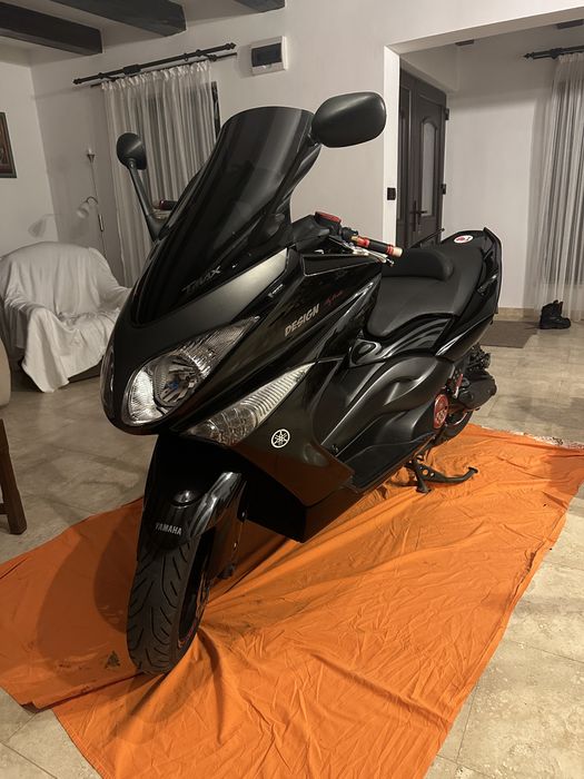 Yamaha TMax xp500