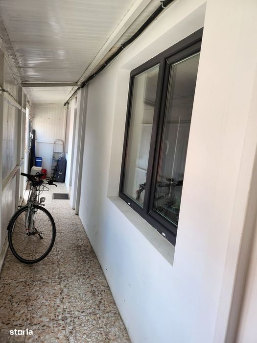 Casă rezidențială cu 9 camere, amplasare centrală