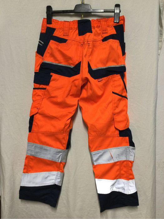 Pantaloni reflectorizanti mărime 48