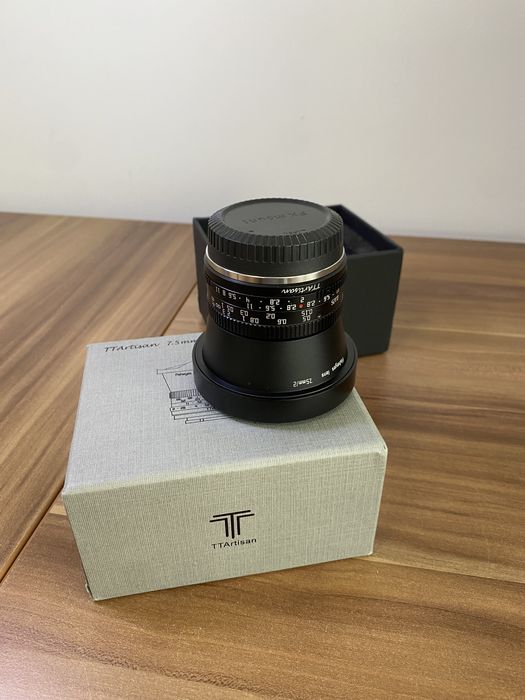 Obiectiv foto ultra-wide TTArtisan 7.5 mm f2, Desigilat, nu este folosit