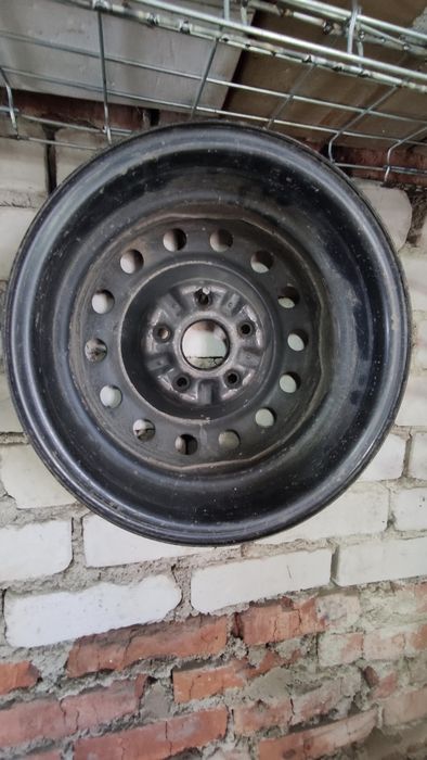 Диски + колпаки + гайки 14"