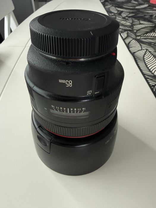 Set foto mirrorles DSLR Canon