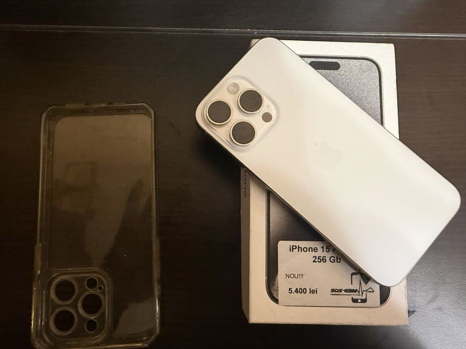 Vand iPhone 15 Pro Max 256gb