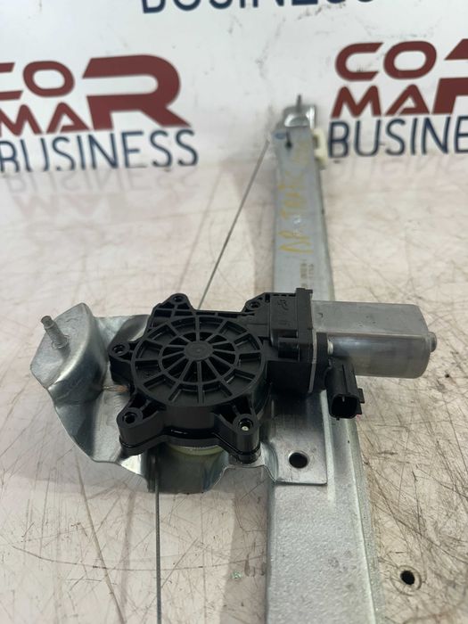 Dezmembrari Macara geam ușă față Renault Trafic 3 cod piesa 807207538R