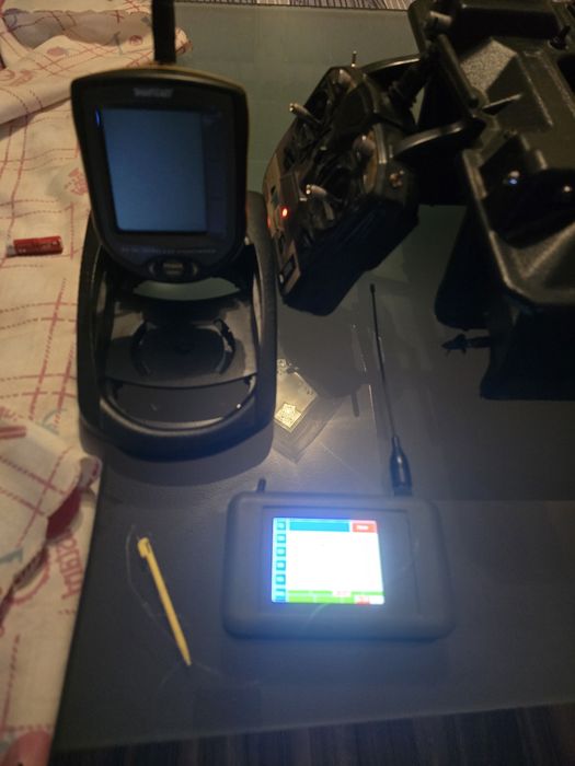 Лодка за захранка Carp Madness