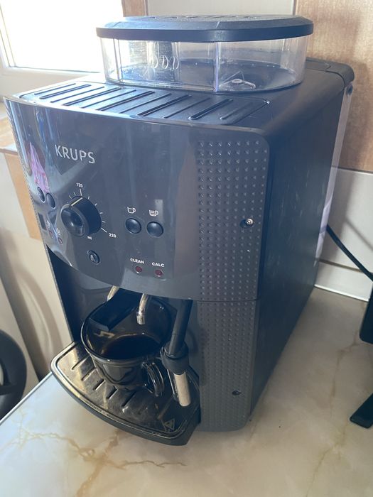 Espressor Krups cu cafea boabe