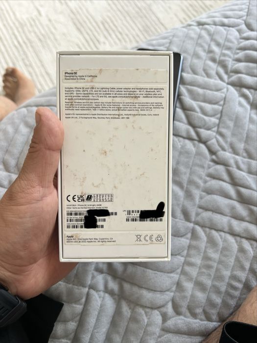 Продам iPhone SE Midnight 64 GB (модель A2783)