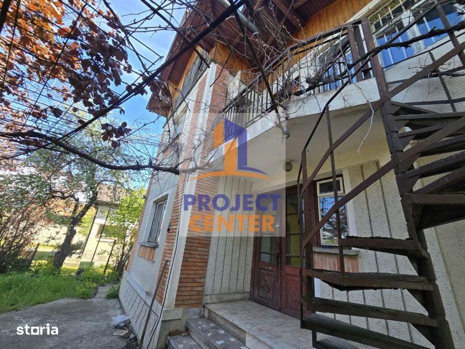 Casa cu 4 camere, anexa si teren de 1416 mp in Leordeni