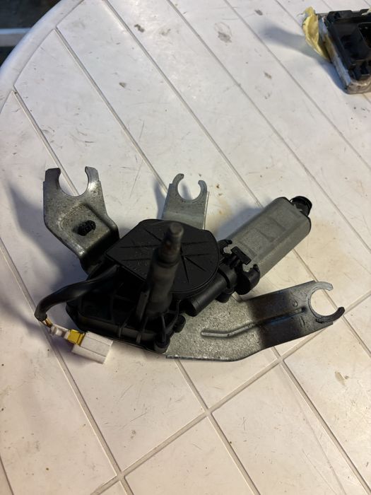 Моторче за задна чистачка за Пежо 206 1998- 2005