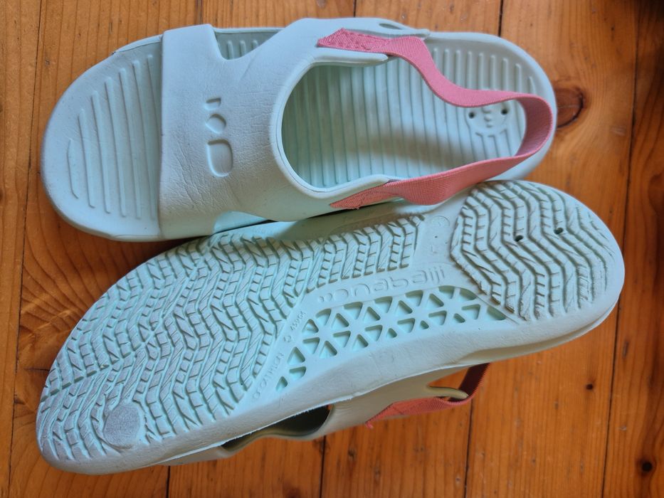 Туристически обувки, спортни обувки, джапанки 31 - 32 номер